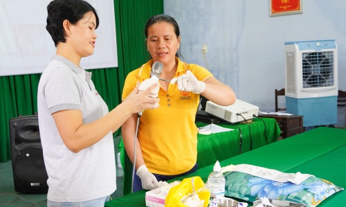 Hue City: Training on caregiving skills for caregivers of persons with disabilities